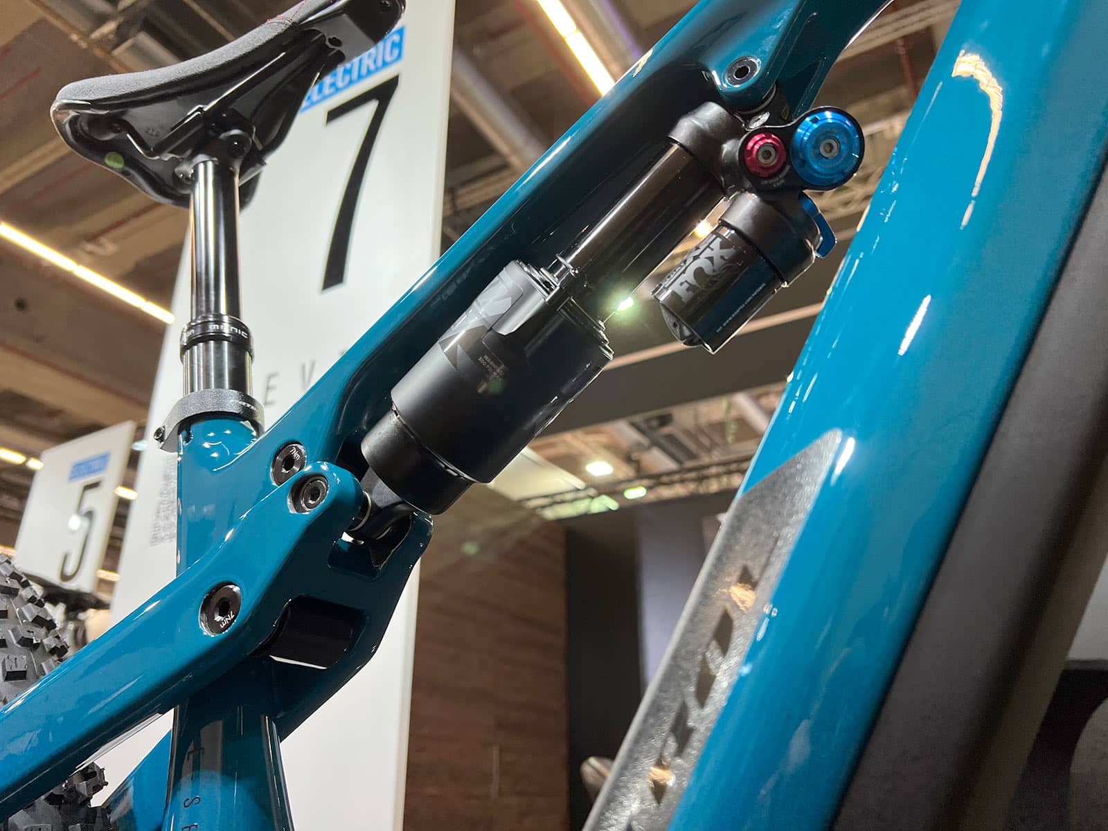 Patrol e-Seven freeride enduro e-mountain bike goes full carbon