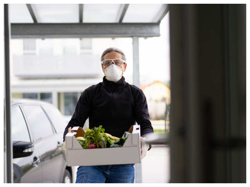 This man is serving free meals to COVID victims in Vadodara