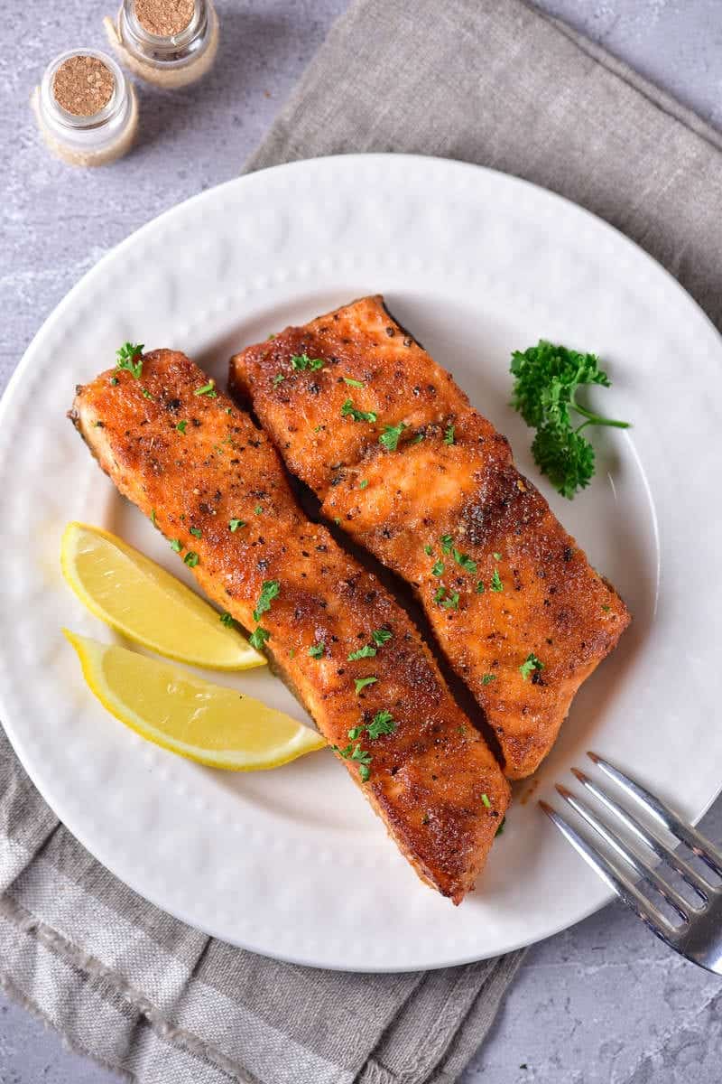 Air Fryer Salmon Recipe | Cooks PERFECTLY in merely 6 minutes!